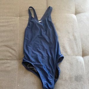Nike fastback one piece sz medium